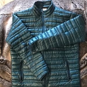 Patagonia men’s Micro Puff jacket.